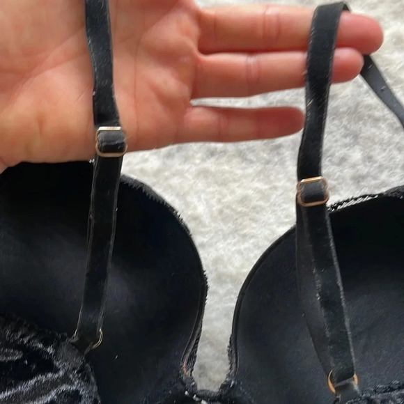 Victoria's Secret Dream Angels Lace Bra - Picture 7 of 15